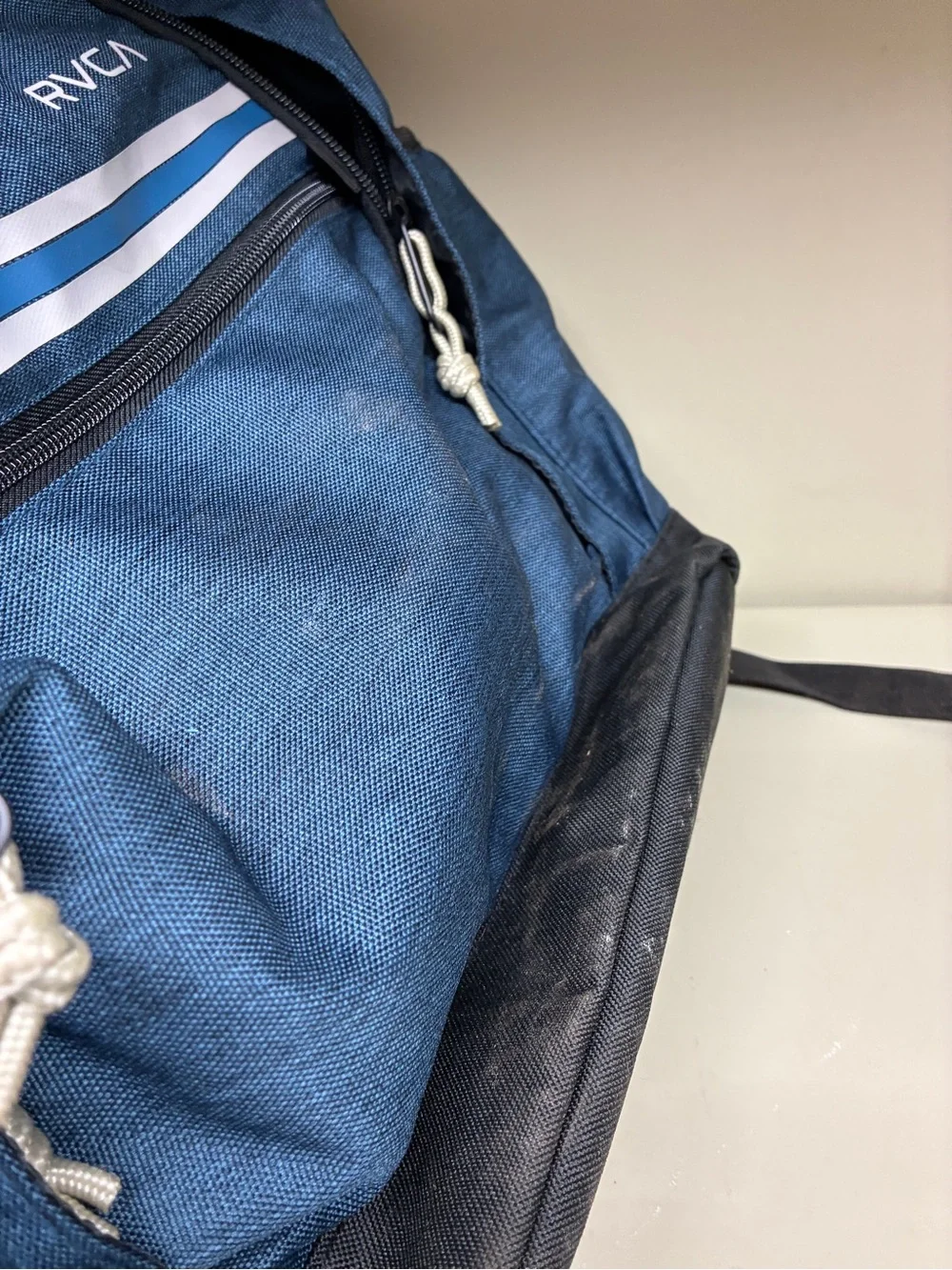 RVCA Blue Skate Backpack Tech School Bookbag White Stripe RVCA Logo